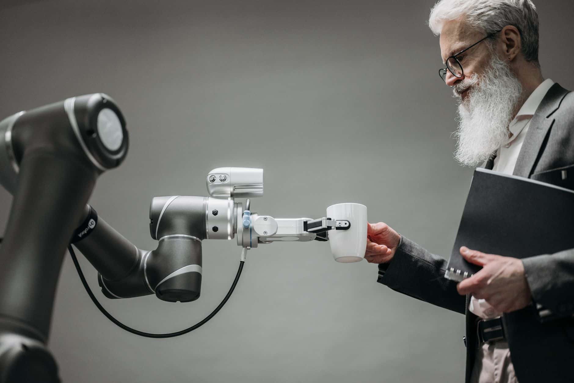 A Evolução da Inteligência Artificial: Uma História de Desafios e Conquistas
